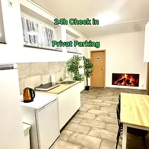 Schoene Mit Eigene Parking Netflix Youtube Apartment